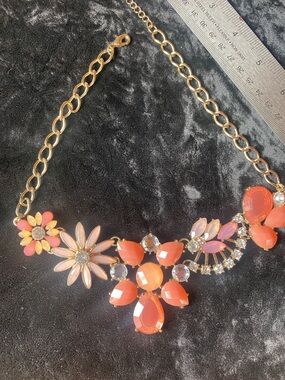 Vintage Gold-Tone Coral Floral Statement Necklace - Unbranded